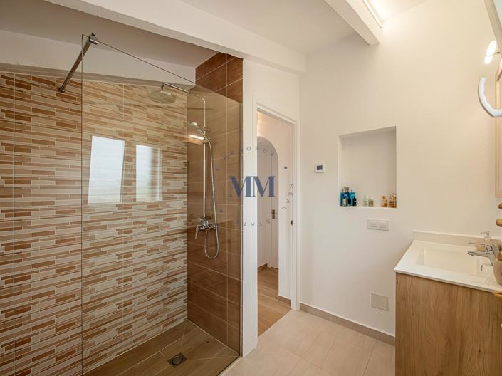 Image No.25-3 Bed Country House for sale