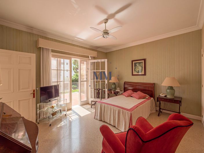 Image No.19-4 Bed House for sale