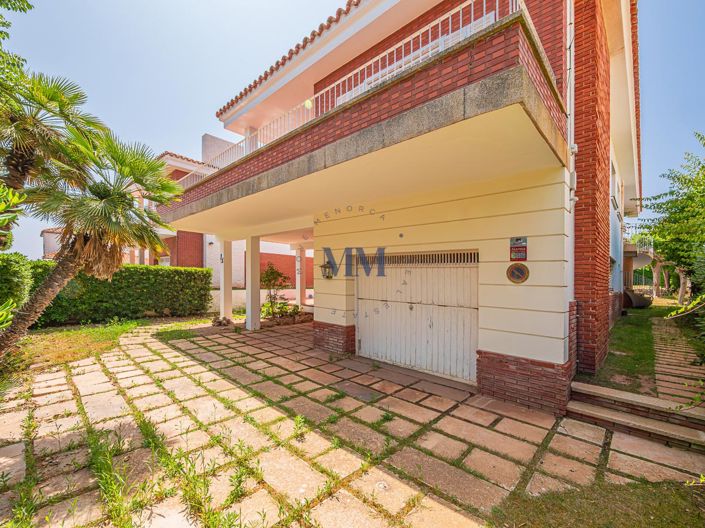 Image No.31-4 Bed House for sale