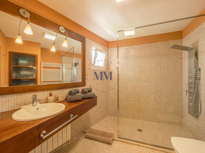 Image No.27-3 Bed Villa for sale