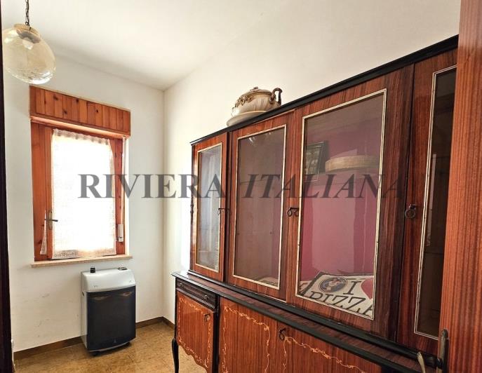 Image No.12-3 Bed Apartment for sale