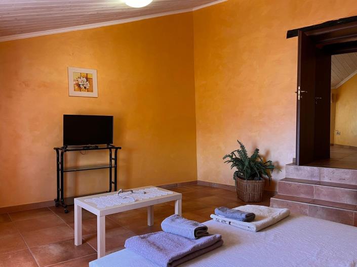 Image No.26-2 Bed Apartment for sale