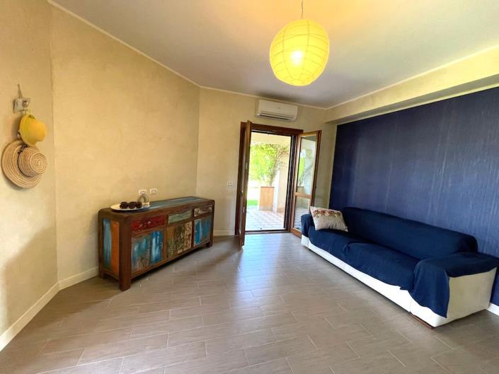 Image No.10-2 Bed Semi-Detached for sale