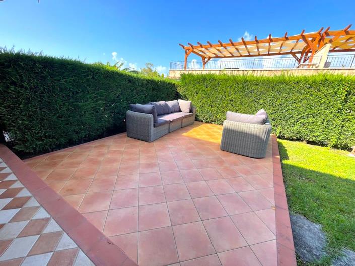 Image No.39-2 Bed Semi-Detached for sale