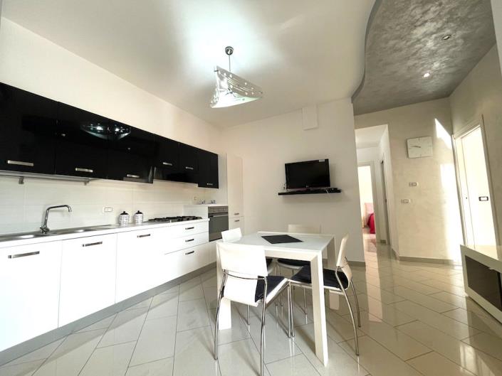 Image No.13-2 Bed Apartment for sale