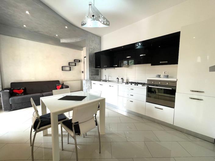 Image No.17-2 Bed Apartment for sale