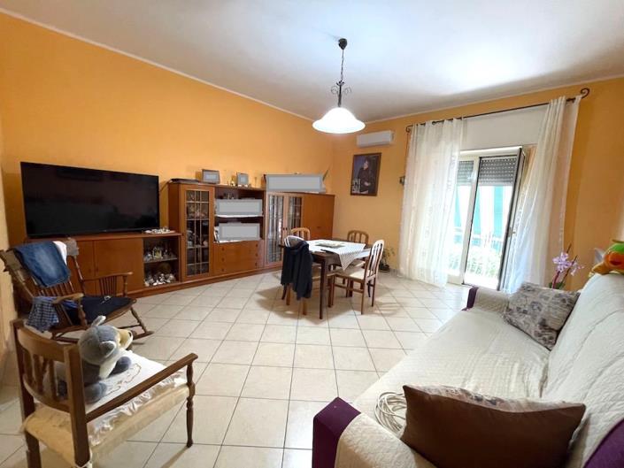 Image No.8-4 Bed Apartment for sale