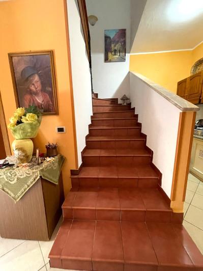 Image No.12-4 Bed Apartment for sale