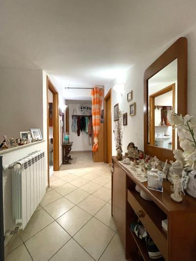 Image No.18-4 Bed Apartment for sale