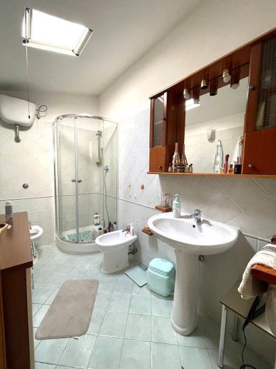 Image No.22-4 Bed Apartment for sale