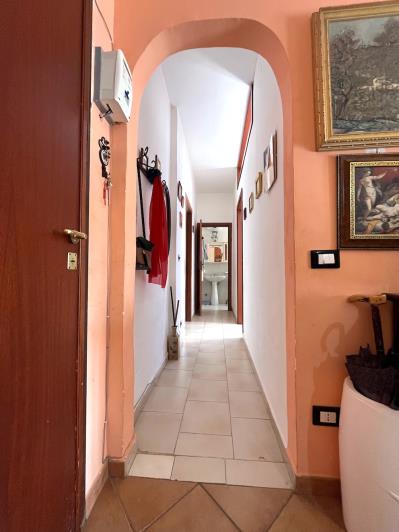 Image No.22-2 Bed Apartment for sale