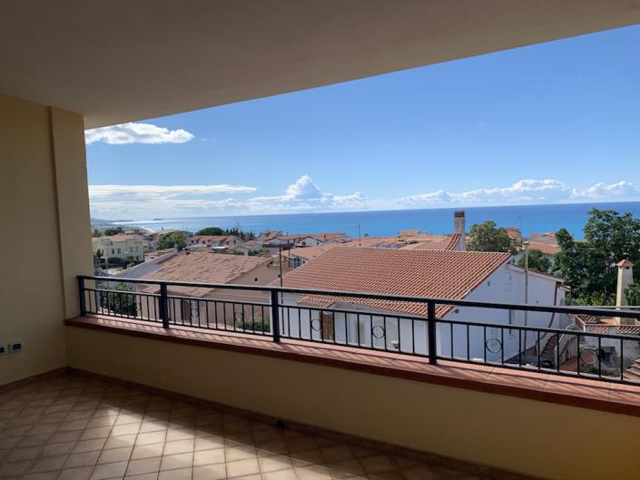 Image No.1-3 Bed House for sale