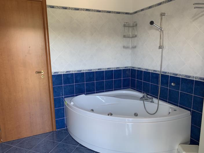 Image No.35-3 Bed House for sale