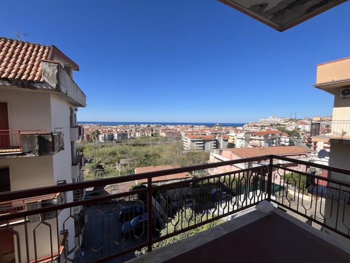 Image No.20-1 Bed Apartment for sale