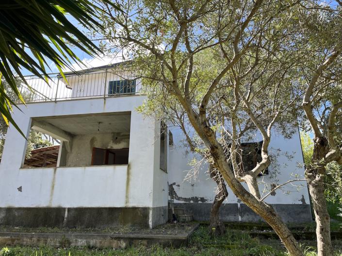 Image No.1-2 Bed Villa / Detached for sale