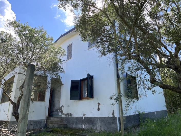 Image No.57-2 Bed Villa / Detached for sale