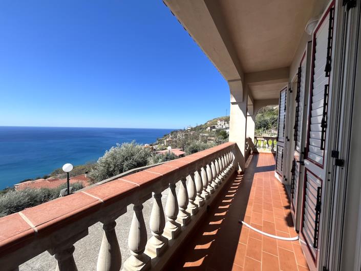 Image No.27-4 Bed Villa for sale