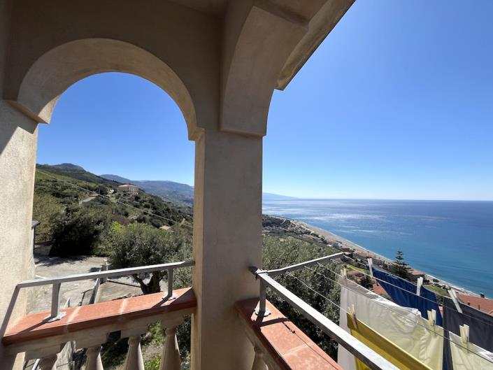 Image No.37-4 Bed Villa for sale