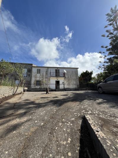 Image No.4-2 Bed Village House for sale