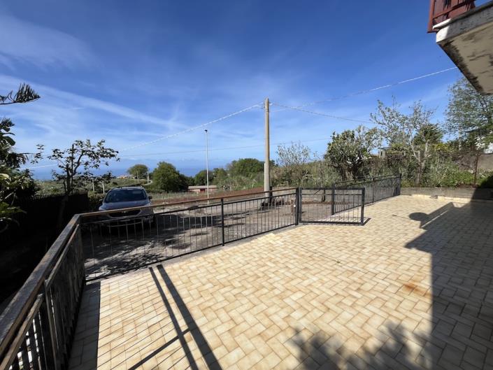 Image No.8-2 Bed Village House for sale