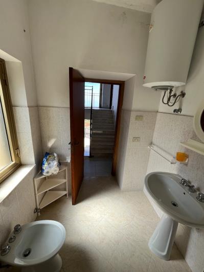 Image No.29-2 Bed Village House for sale