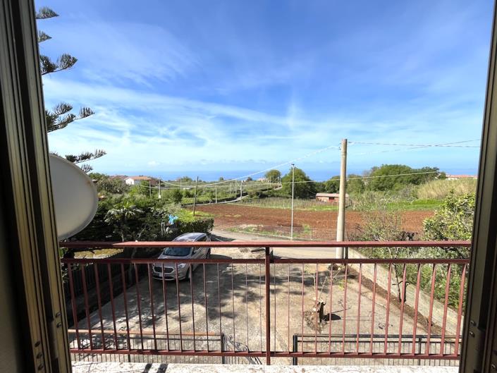 Image No.31-2 Bed Village House for sale