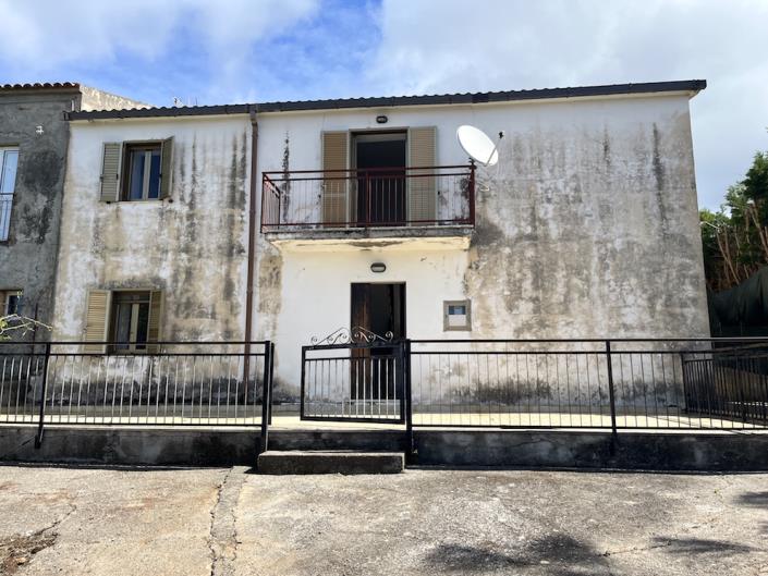 Image No.50-2 Bed Village House for sale