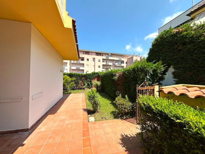 Image No.26-2 Bed Apartment for sale