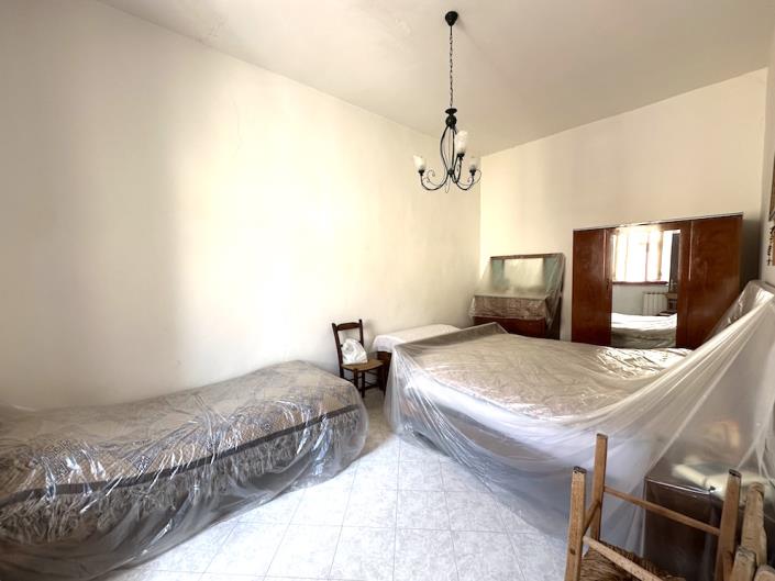 Image No.21-2 Bed House for sale