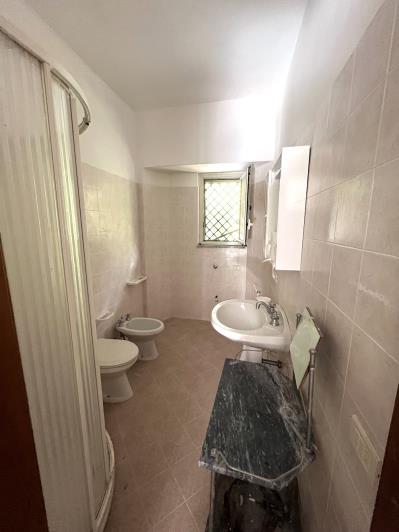 Image No.13-2 Bed Country House for sale