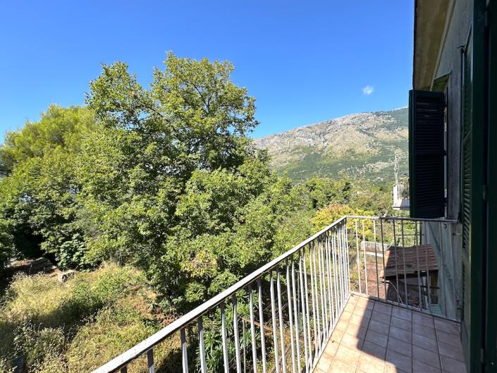 Image No.11-4 Bed Villa / Detached for sale