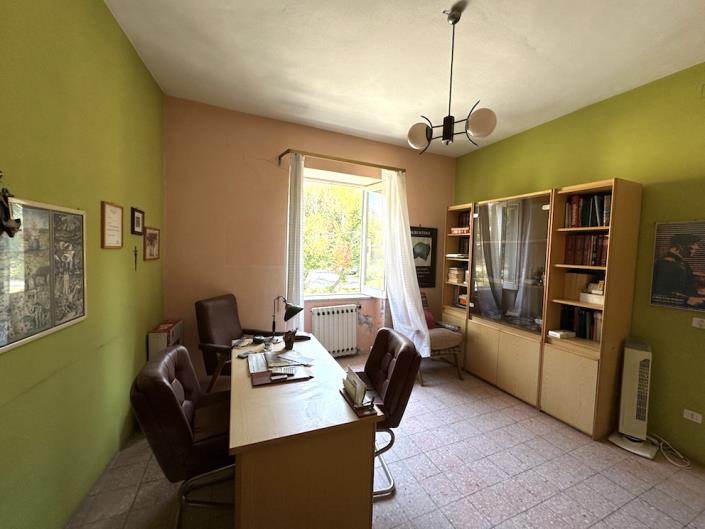 Image No.18-4 Bed Villa / Detached for sale