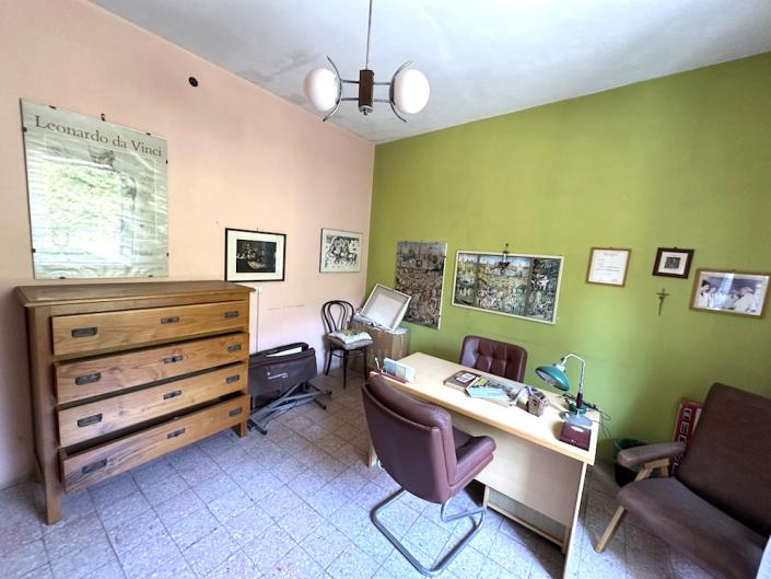 Image No.19-4 Bed Villa / Detached for sale