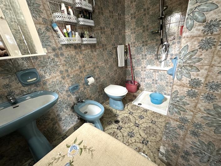 Image No.13-2 Bed Country House for sale