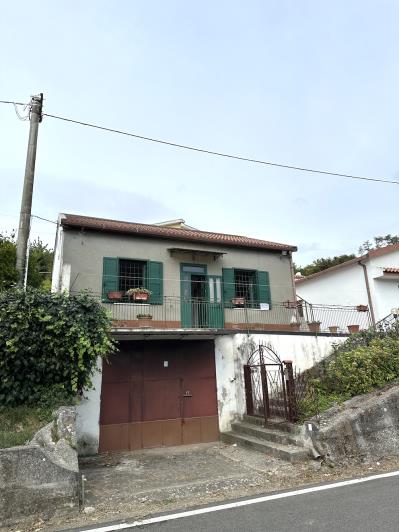 Image No.24-2 Bed Country House for sale