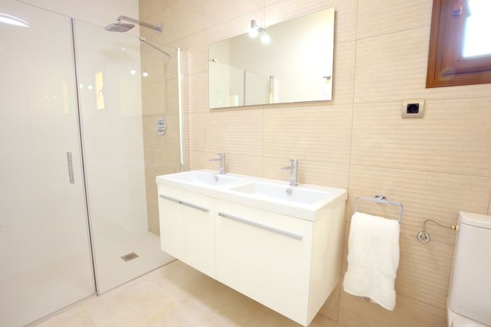 Image No.17-3 Bed Villa for sale