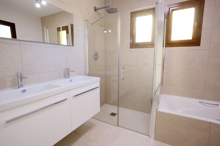 Image No.18-3 Bed Villa for sale