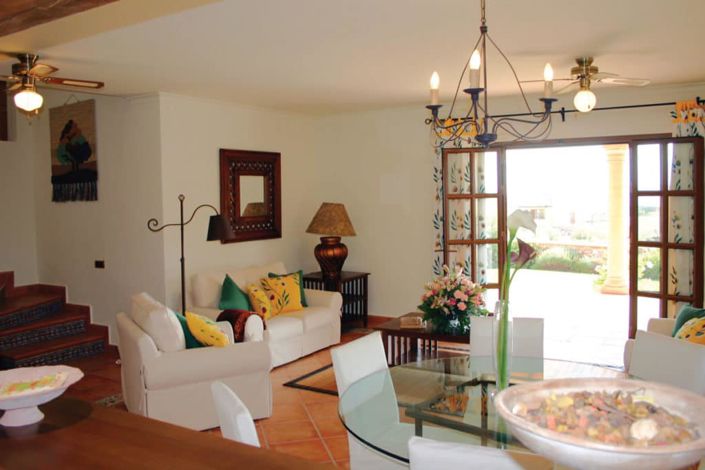 Image No.3-4 Bed Villa for sale