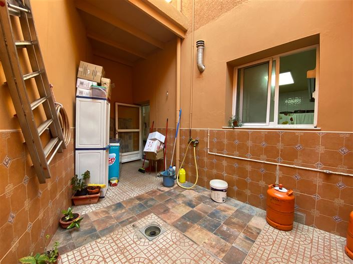 Image No.21-10 Bed Hotel for sale