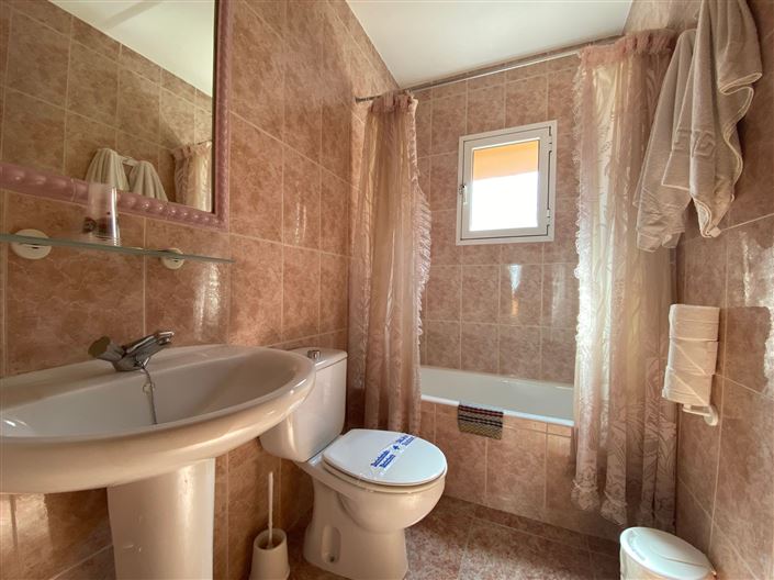 Image No.51-10 Bed Hotel for sale