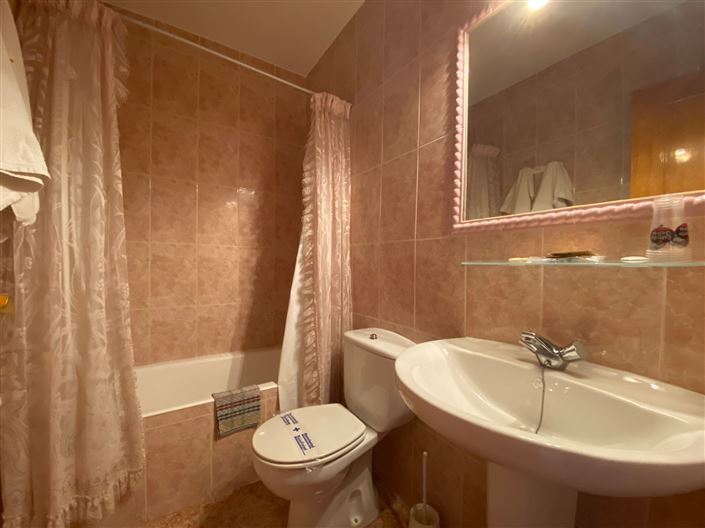 Image No.60-10 Bed Hotel for sale