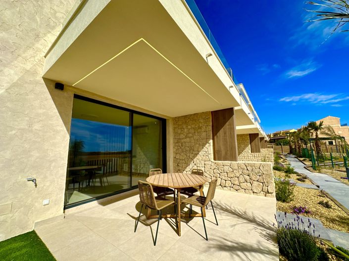 Image No.33-2 Bed Property for sale