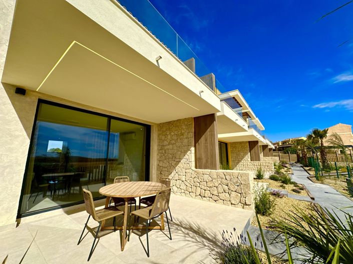 Image No.40-2 Bed Property for sale