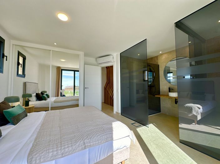 Image No.57-2 Bed Property for sale