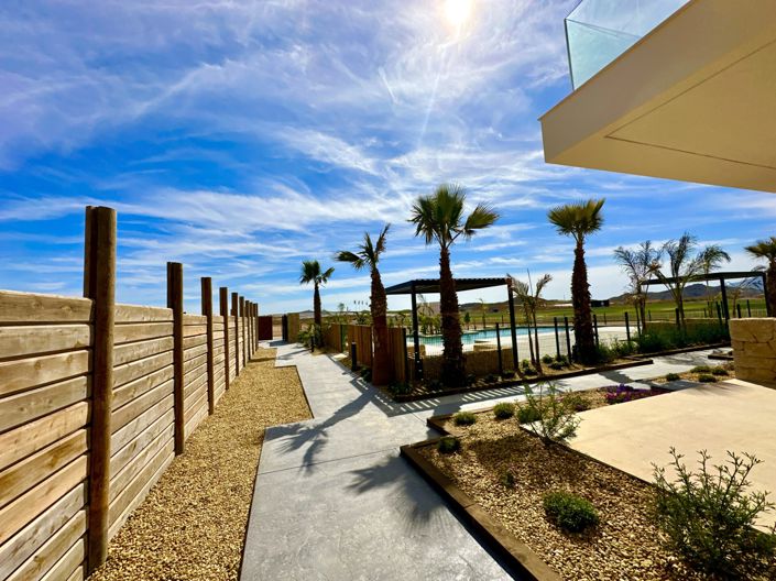 Image No.64-2 Bed Property for sale