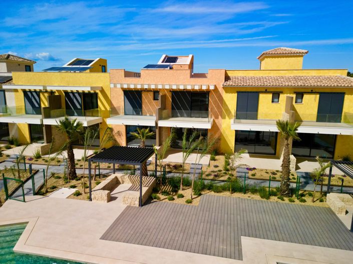 Image No.68-2 Bed Property for sale