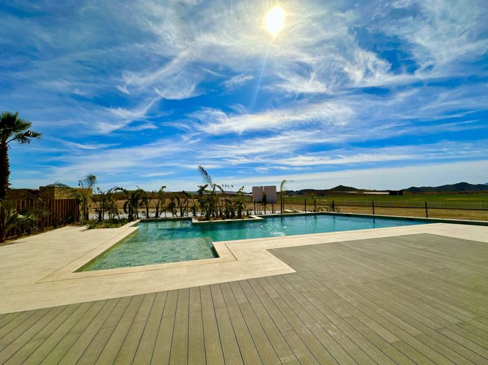 Image No.70-2 Bed Property for sale