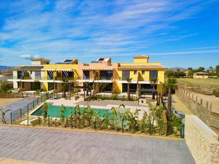 Image No.72-2 Bed Property for sale