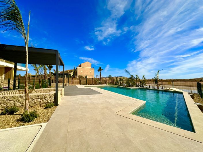 Image No.78-2 Bed Property for sale