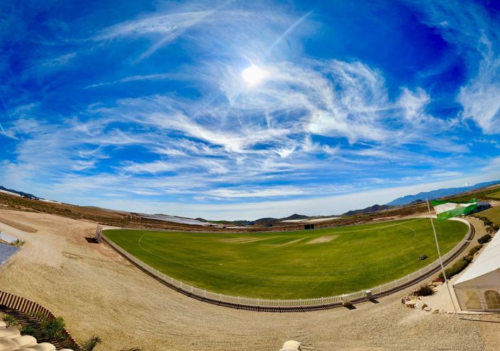 Image No.84-2 Bed Property for sale